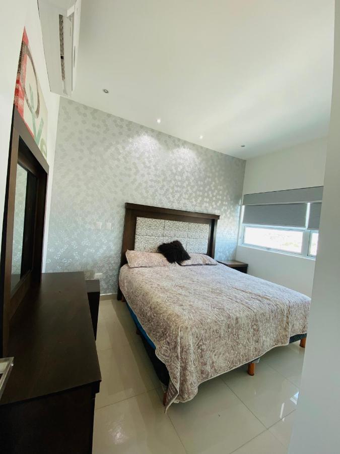 Condominio Torre Eme Frente Al Malecon Vista A La Ciudad Con Alberca Y Algo Al Mar Gimnacio Mazatlán Exterior foto